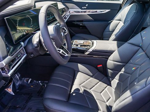 New 2026 BMW 740i w/ Premium Package image 19