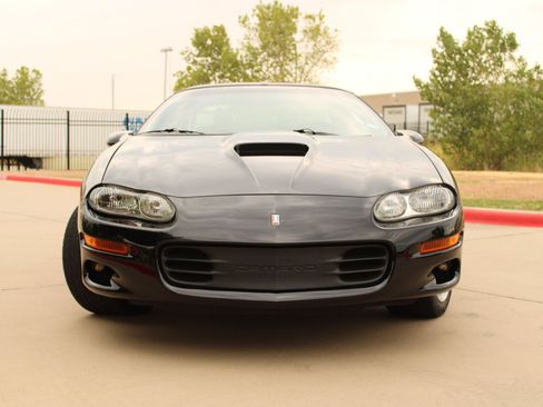 Used 1999 Chevrolet Camaro Z28 w/ SS Performance/Appearance Pkg RWD image 24
