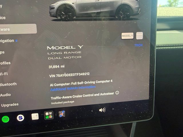 Used 2026 Tesla Model Y Long Range AWD/4WD image 3
