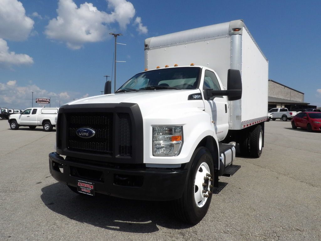Used 2017 Ford F650 2WD Regular Cab Super Duty image 46