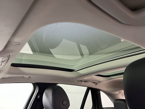 Used 2020 Mercedes-Benz GLC 300 GLC 300 image 24