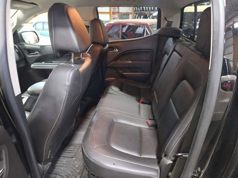 Used 2016 Chevrolet Colorado LT w/ Midnight Edition AWD/4WD image 12