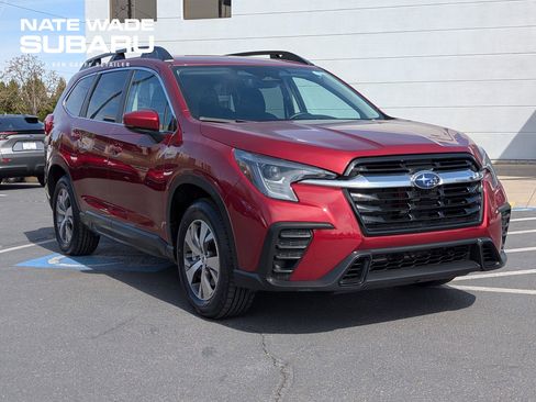 Certified 2025 Subaru Ascent Premium image 1