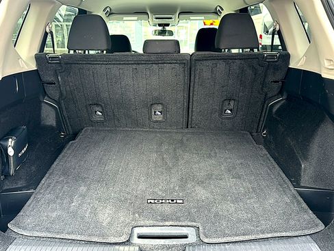 Used 2024 Nissan Rogue S image 21