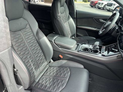 Used 2024 Audi RS Q8 image 30