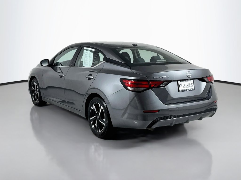 Used 2025 Nissan Sentra SV FWD image 8