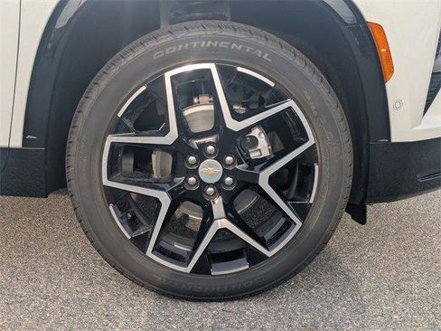 New 2026 Chevrolet Traverse High Country w/ LPO, Floor Liner Package image 12