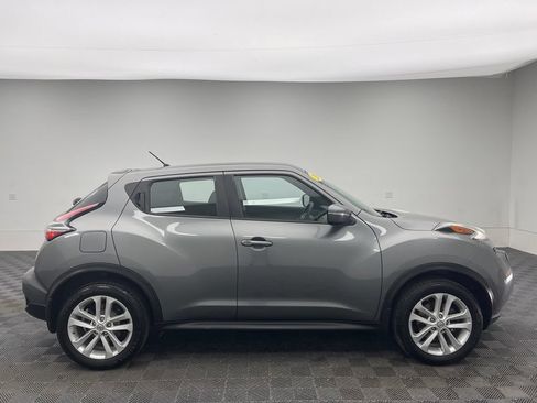 Used 2015 Nissan Juke S FWD image 5