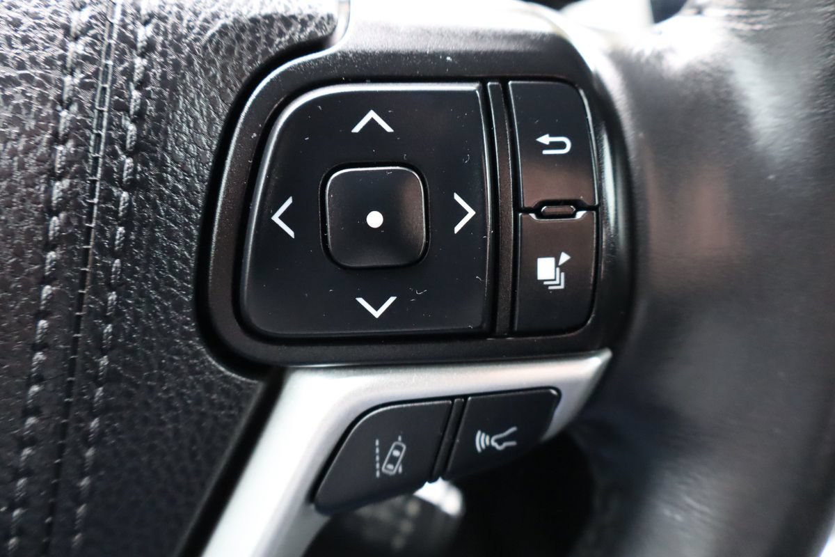 Used 2019 Toyota Highlander SE AWD/4WD image 37