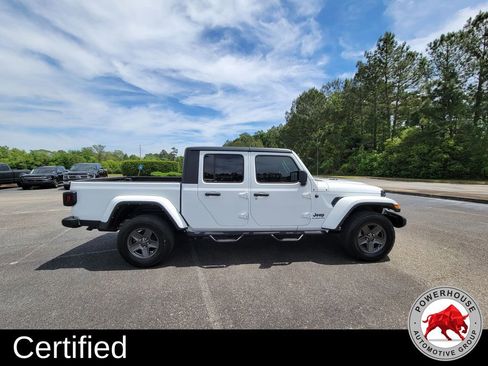 Used 2022 Jeep Gladiator Sport image 7