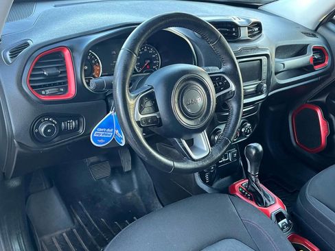 Used 2016 Jeep Renegade Trailhawk image 15