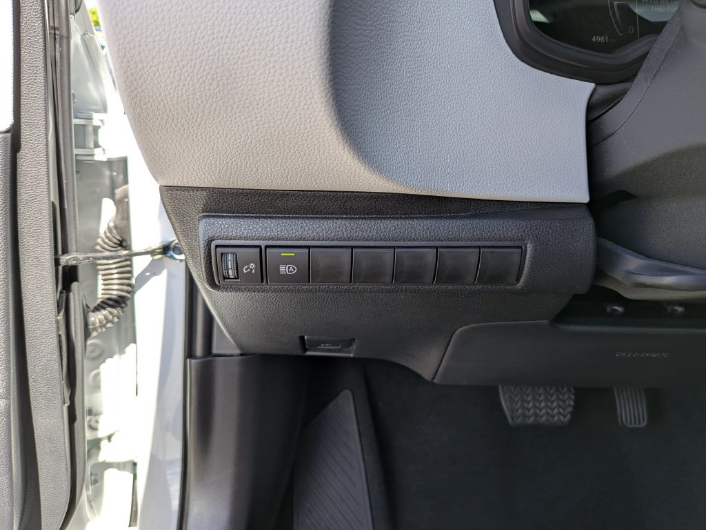 Used 2025 Toyota Corolla FX w/ Convenience Package FWD image 27