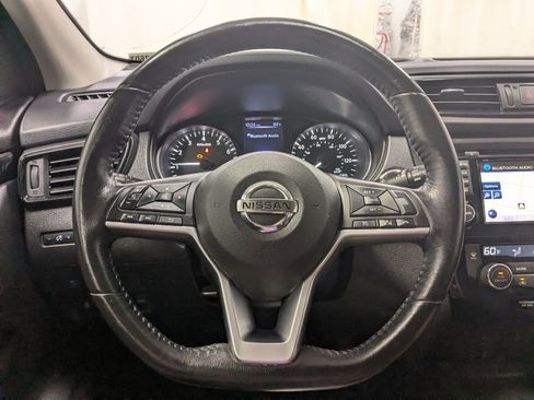 Used 2017 Nissan Rogue Sport SV w/ SV Premium Package AWD/4WD image 13