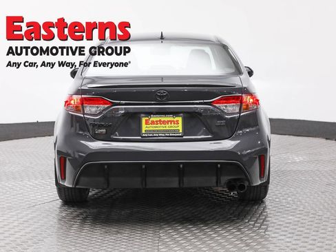 Used 2023 Toyota Corolla SE FWD image 6