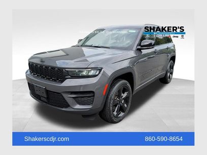 Used 2024 Jeep Grand Cherokee Altitude