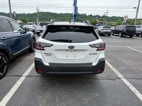 Used 2023 Subaru Outback Onyx Edition AWD/4WD image 3