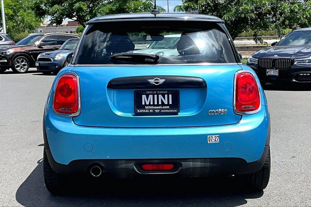 Used 2017 MINI Cooper 2-Door Hardtop FWD image 4
