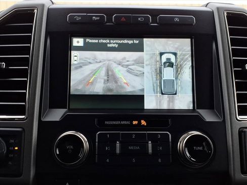 Used 2018 Ford F150 Raptor w/ Equipment Group 802A Luxury image 21