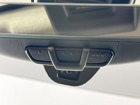 Used 2023 Nissan Kicks SR w/ SR Premium Package image 21