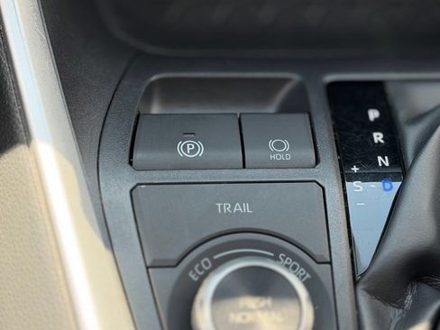 Used 2023 Toyota RAV4 XLE w/ Convenience Package AWD/4WD image 15