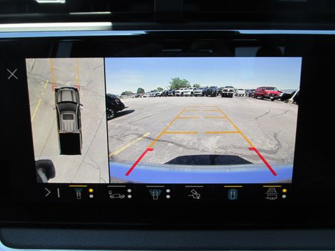 Used 2023 GMC Sierra 1500 Denali w/ Denali Reserve Package AWD/4WD image 15