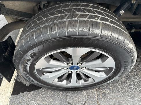 Used 2019 Ford F150 XL w/ Equipment Group 101A Mid image 11