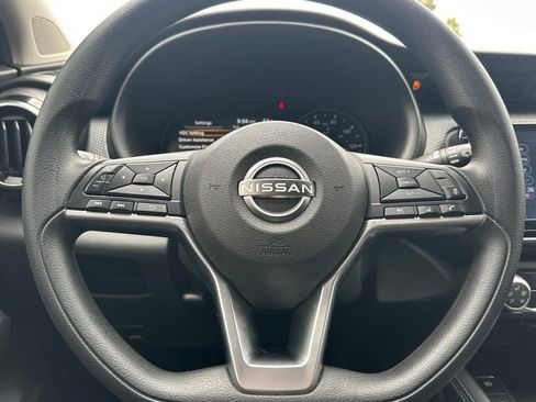 Used 2023 Nissan Kicks SV w/ Exterior Package FWD image 23