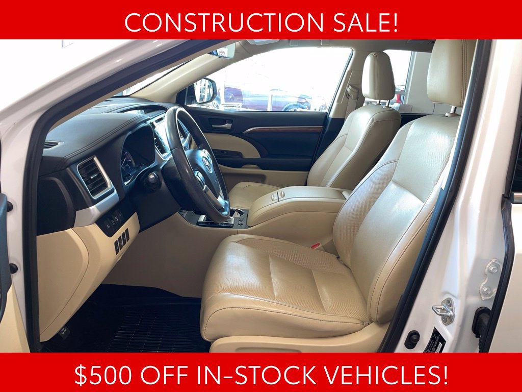 Used 2019 Toyota Highlander Limited Platinum AWD/4WD image 9