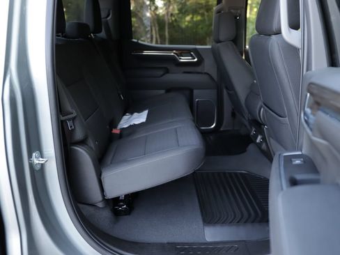 Used 2023 Chevrolet Silverado 1500 LT AWD/4WD image 27