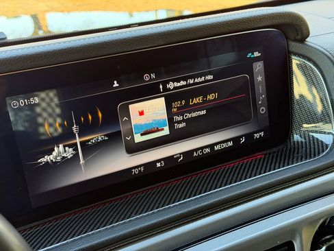 Used 2019 Mercedes-Benz G 550 w/ Exclusive Interior Package image 17