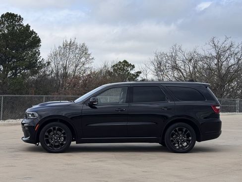 Used 2022 Dodge Durango R/T w/ Blacktop Package image 3