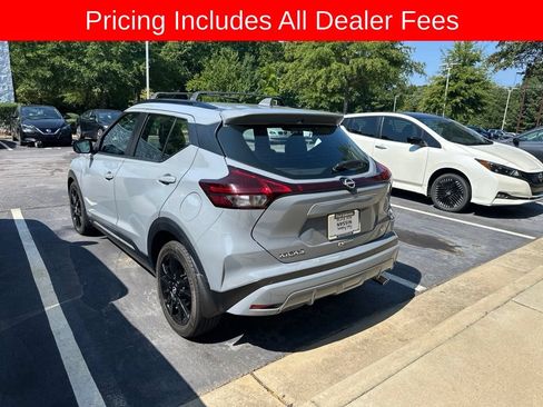 Used 2022 Nissan Kicks SR w/ Premium Package FWD image 6