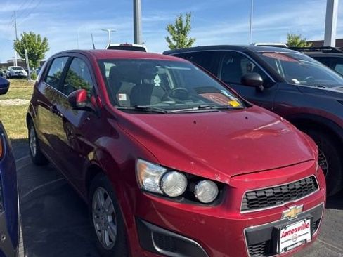 Used 2014 Chevrolet Sonic LT FWD image 1