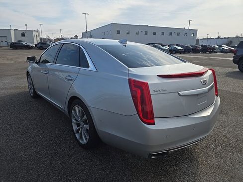Used 2017 Cadillac XTS Luxury image 4