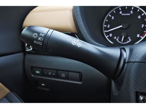 Certified 2025 Nissan Sentra SV w/ SV Premium Package image 20