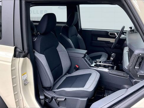 New 2025 Ford Bronco 2-Door AWD/4WD image 11