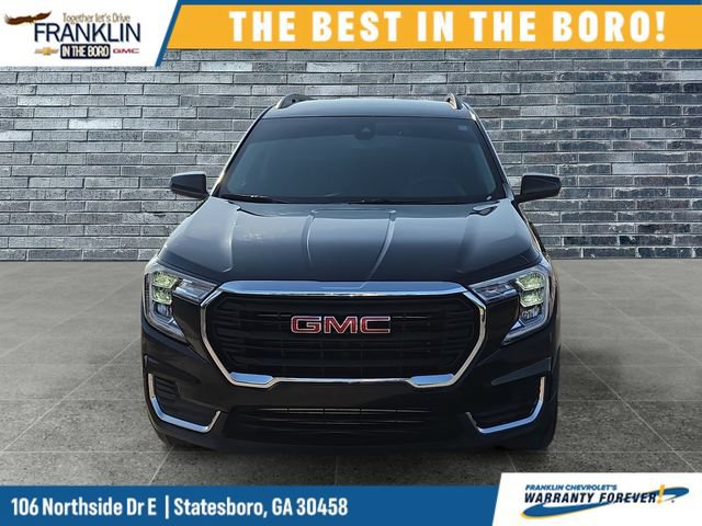 Used 2024 GMC Terrain SLE w/ Driver Convenience Package FWD image 9