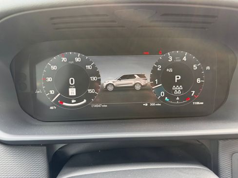 Certified 2024 Land Rover Discovery Dynamic SE image 22