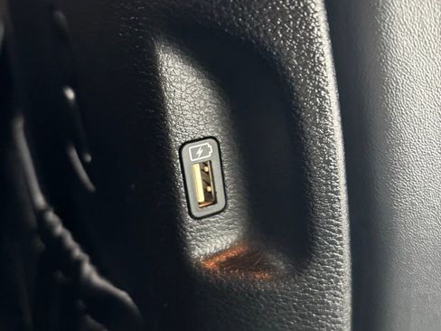 Used 2021 Kia Telluride LX image 16