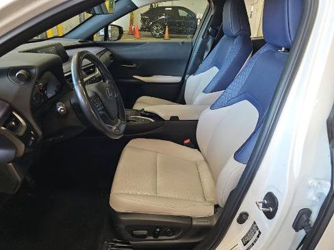 Used 2022 Lexus UX 250h w/ Premium Package AWD/4WD image 3
