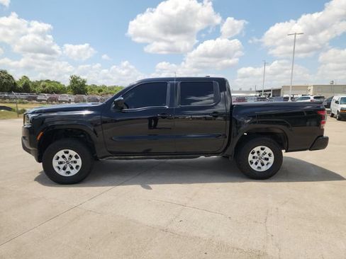 Used 2024 Nissan Frontier SV AWD/4WD image 4