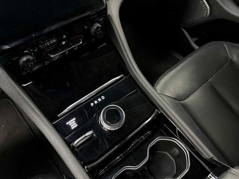Used 2022 Jeep Grand Cherokee Limited AWD/4WD image 22