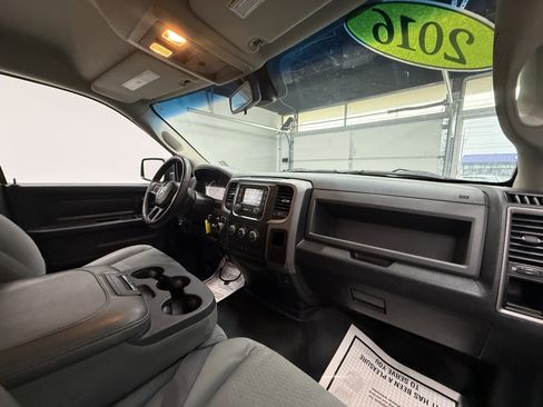 Used 2016 RAM 1500 ST w/ SXT Appearance Group image 21