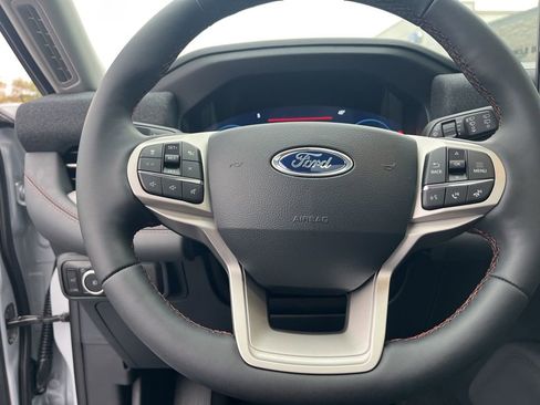 New 2026 Ford Explorer Active w/ Active Comfort Package image 23
