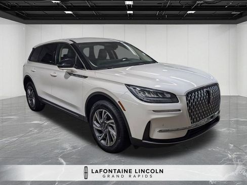 Certified 2024 Lincoln Corsair FWD w/ Equipment Group 101A image 7