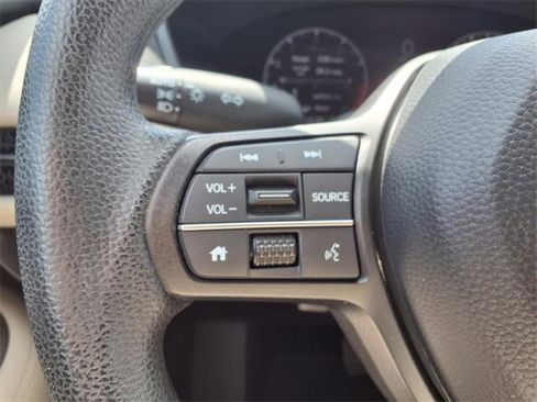 Used 2024 Honda HR-V LX image 12