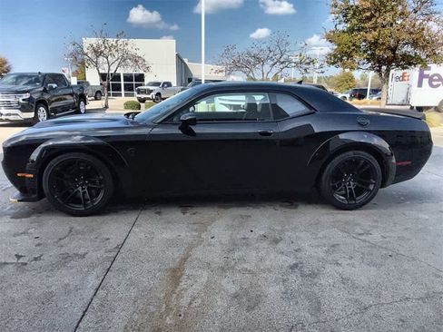 Used 2023 Dodge Challenger SRT Hellcat image 3