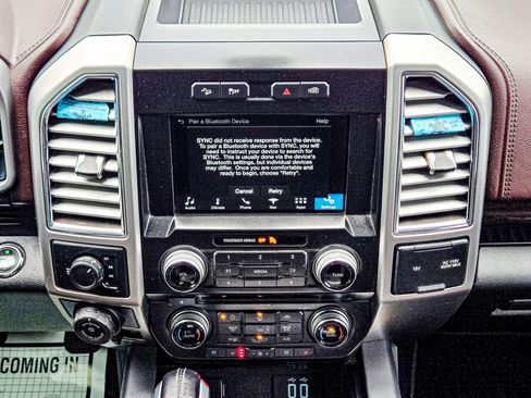 Used 2016 Ford F150 Platinum w/ Equipment Group 701A Luxury image 17