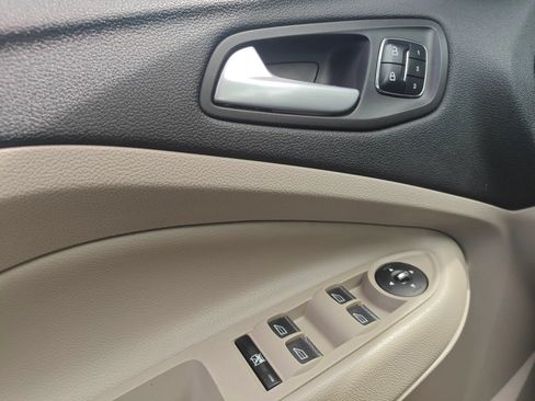 Used 2016 Ford Escape Titanium AWD/4WD image 12