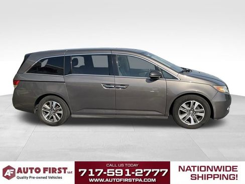 Used 2015 Honda Odyssey Touring Elite image 3
